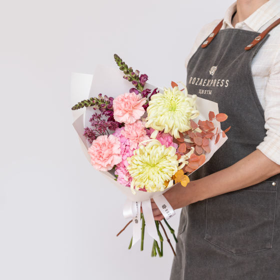 заказать букет Гортензия и хризантема Виена