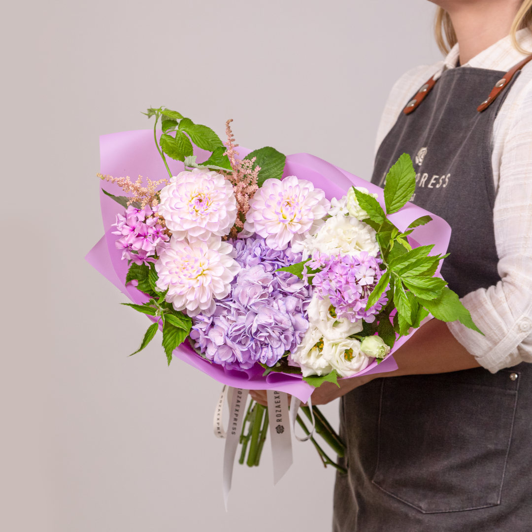 заказать букет Гортензия и георгины