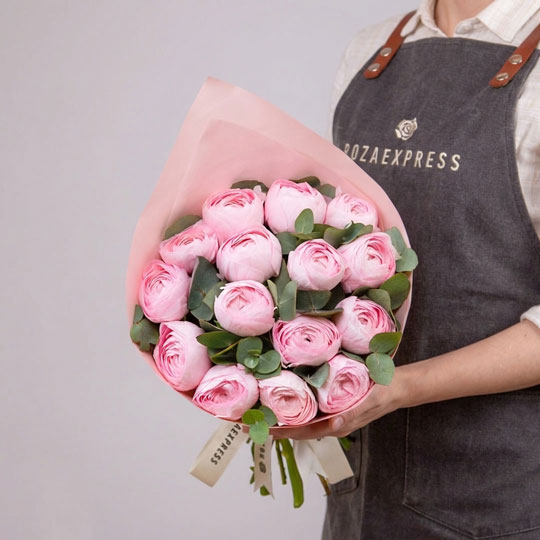  заказать букет Ранункулюсы в крафте