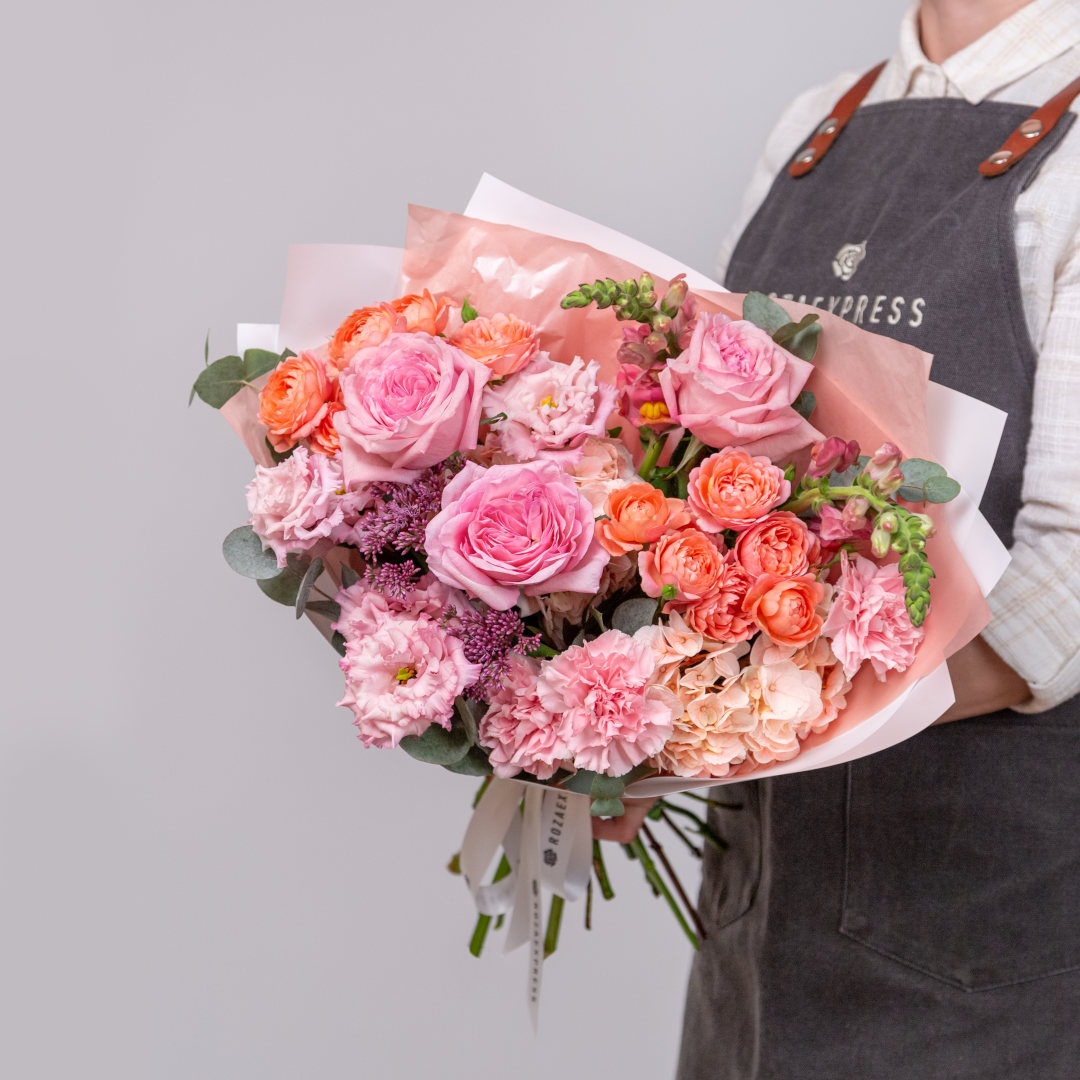 заказать букет Розы Пинк Охара и гортензия