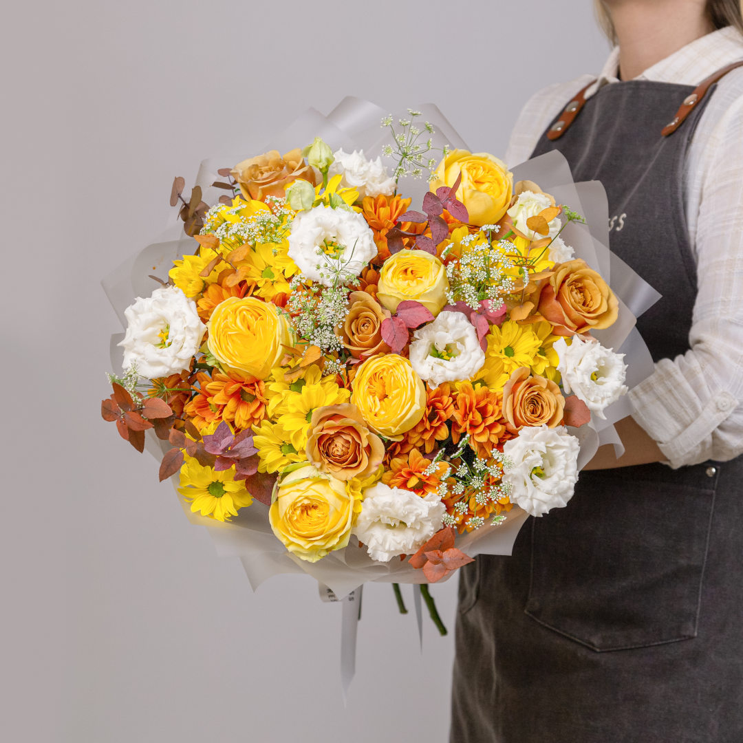 заказать букет Розы Каталина и хризантемы