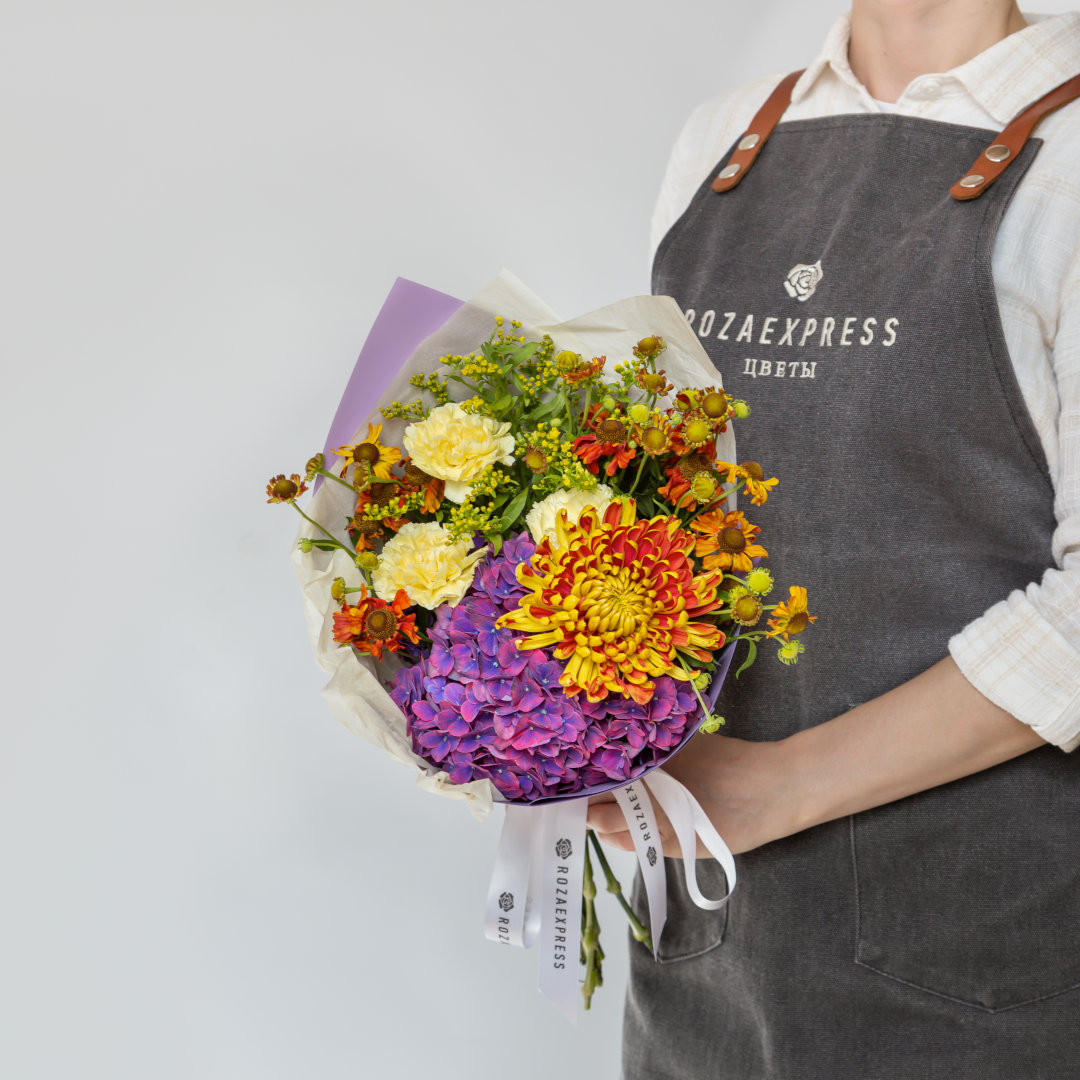 заказать букет Пурпурная гортензия и хризантема