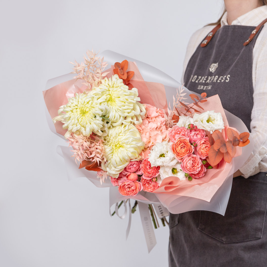 заказать букет Хризантемы Виена и кустовые розы Джульетта