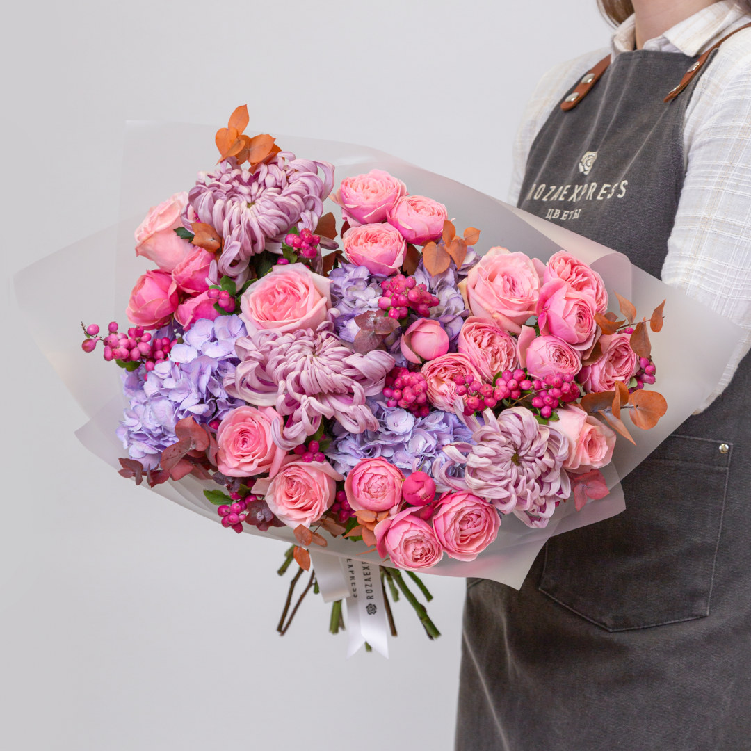 заказать букет Розы Сильва Пинк и хризантемы Виена