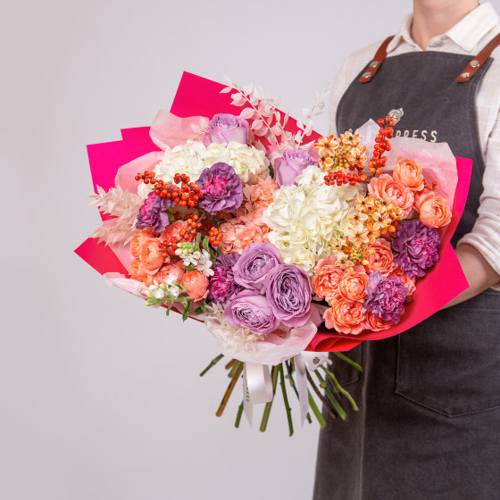 заказать букет Розы Лавендер Букет и гортензии