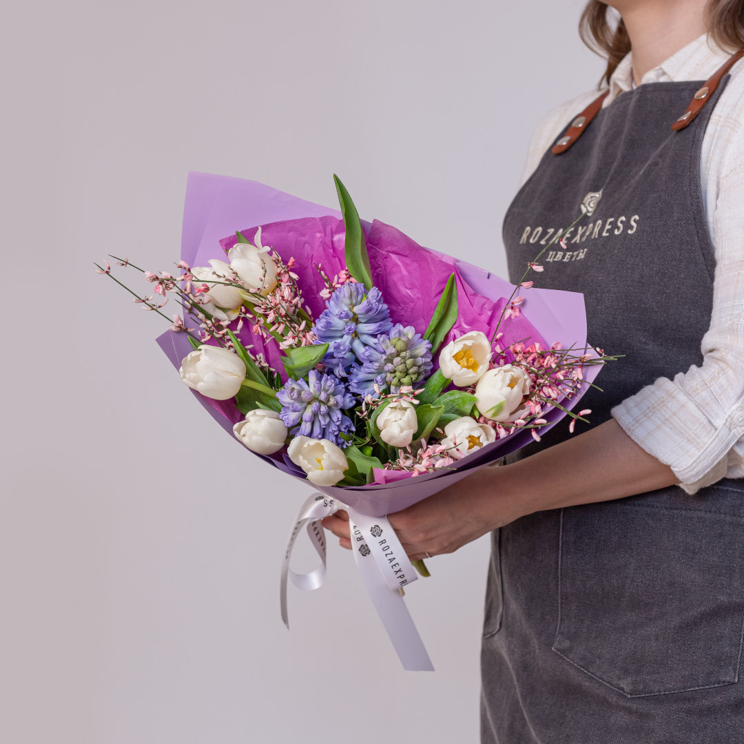 заказать букет Белые тюльпаны и гиацинт