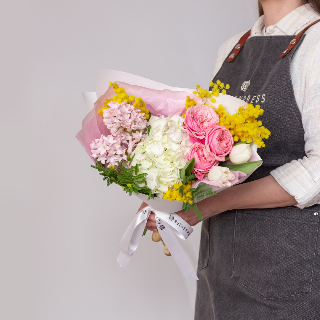 заказать букет Гортензия и мимоза